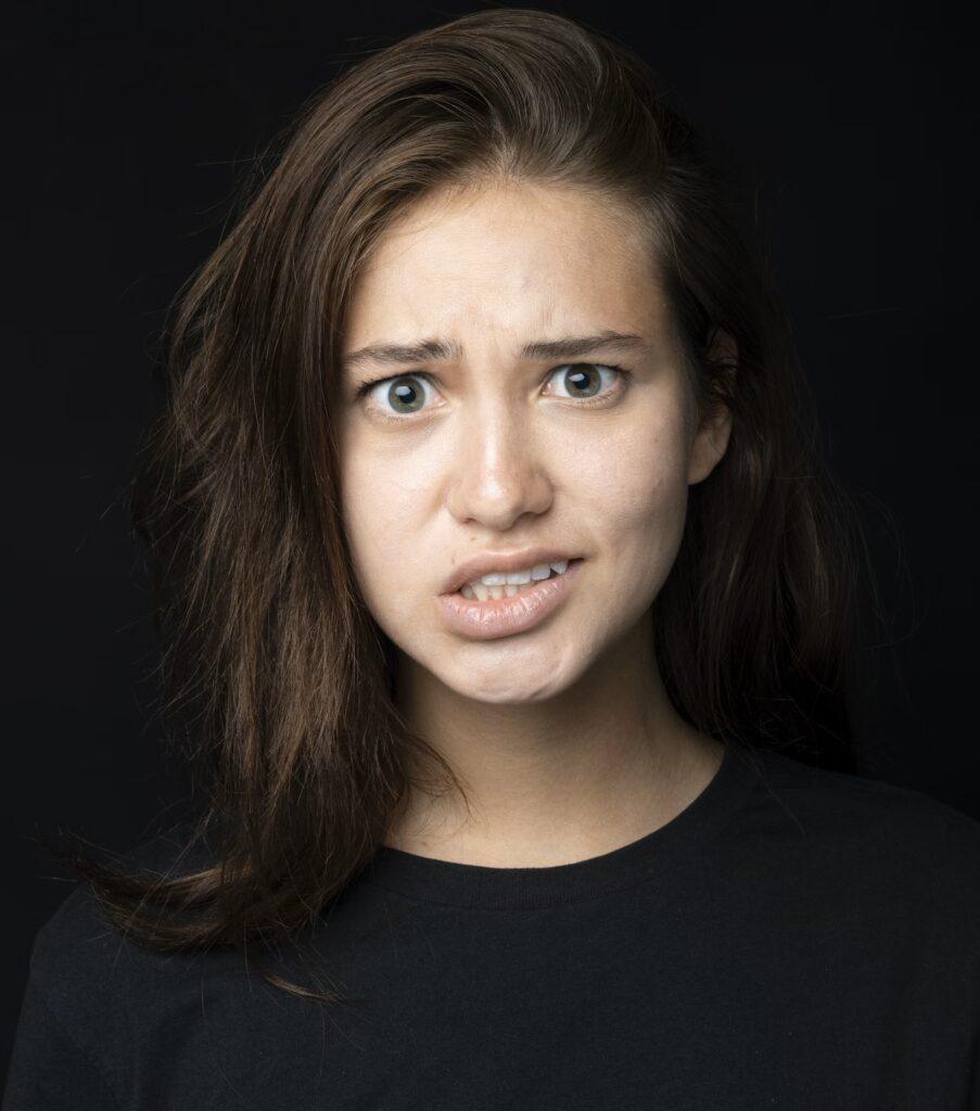 A lady looking puzzeld the question what does managing my fibro even mean?